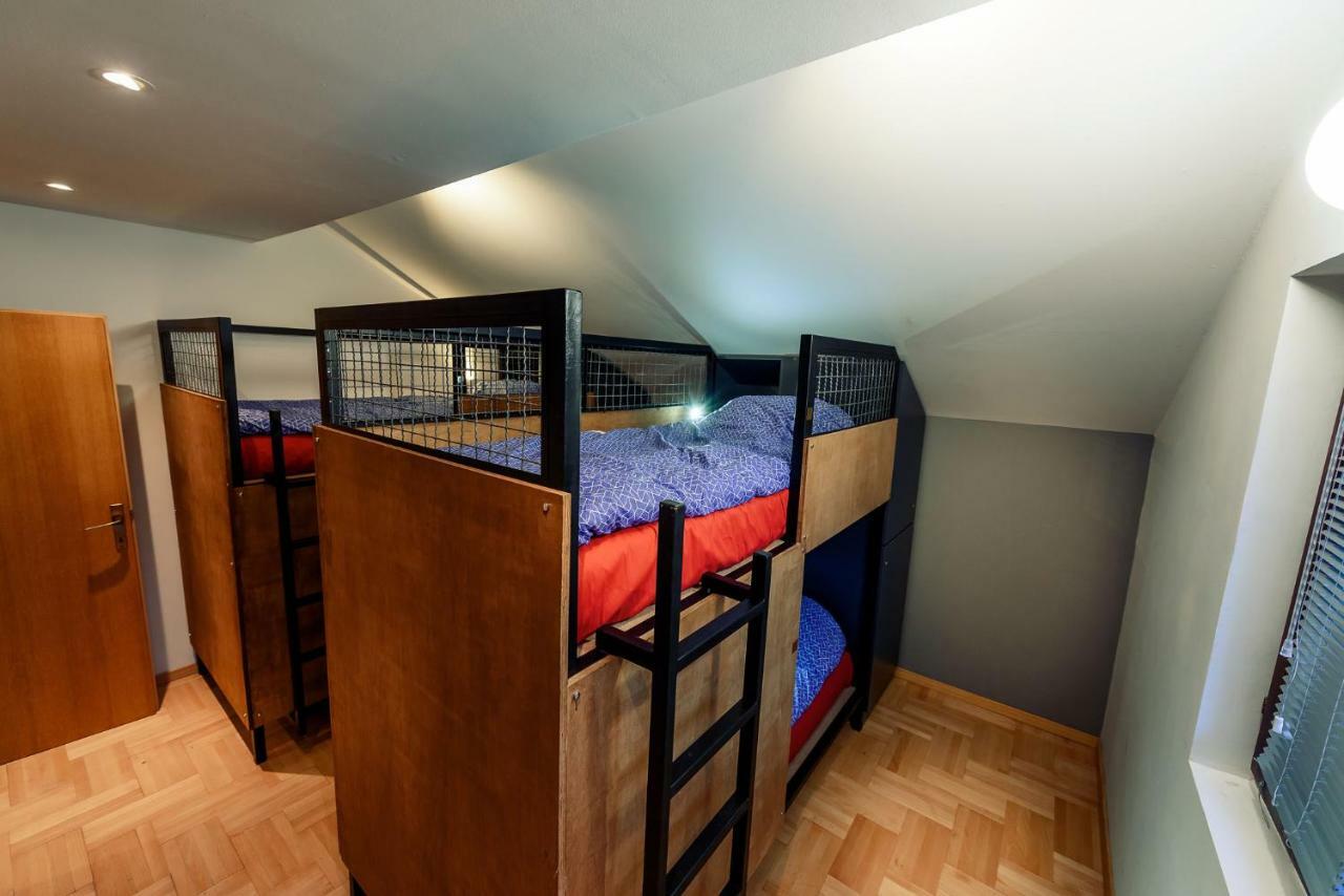Town Hostel Peć Eksteriør billede